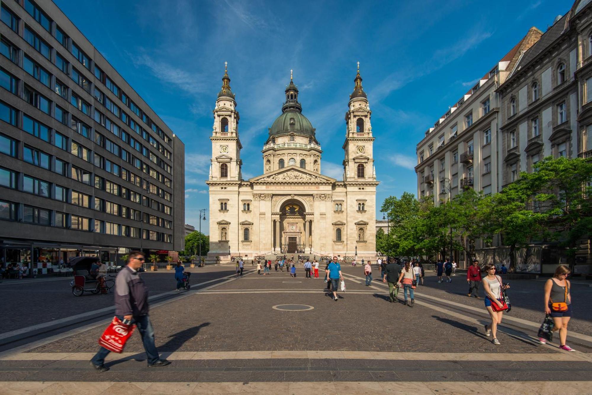 Rainbow Pearl Apartment At St Stephen' S Basilica Budapest Esterno foto